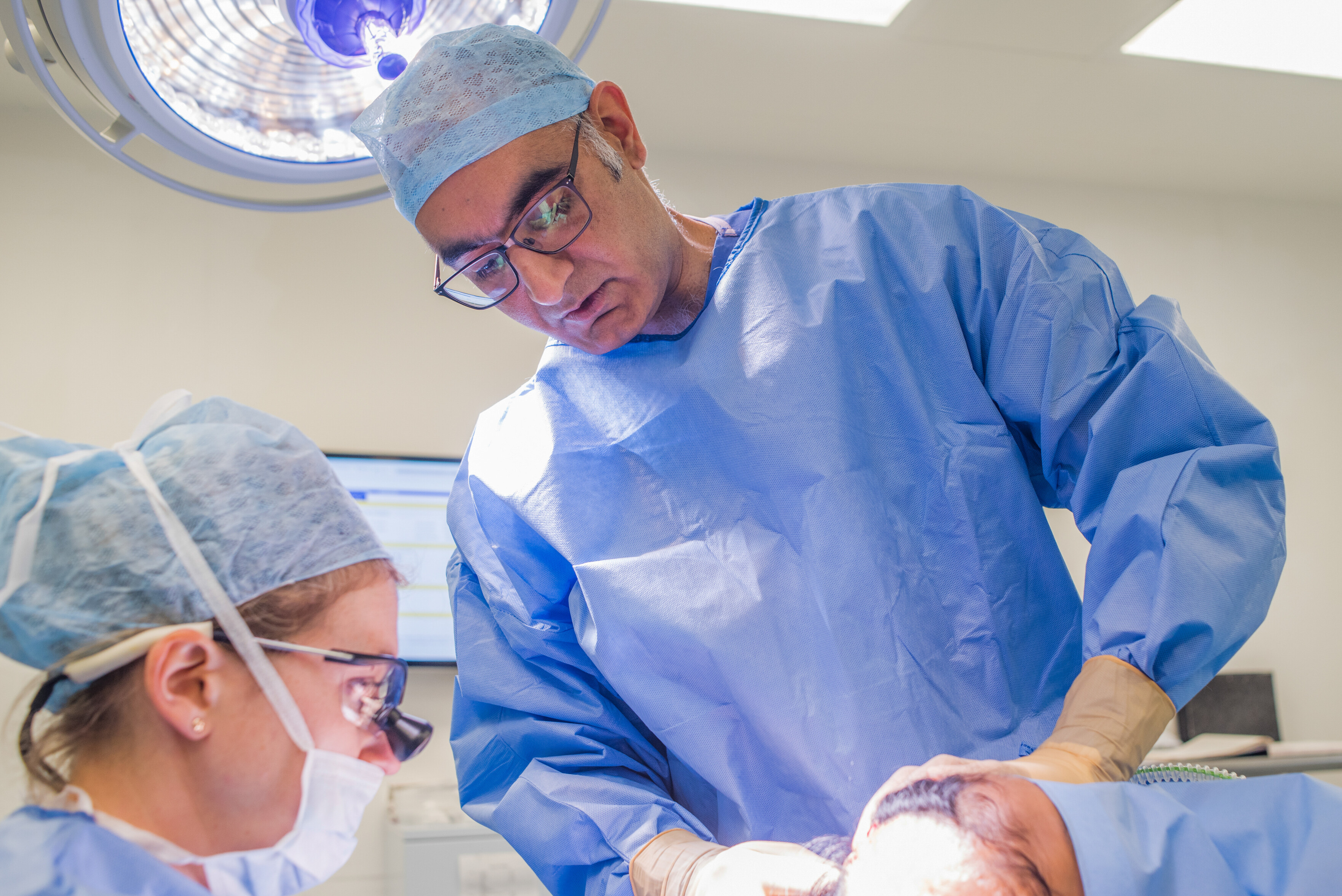 Baljit Dheansa in surgery